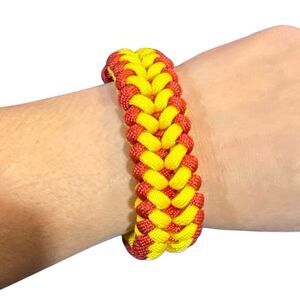 Handmade paracord bracelet